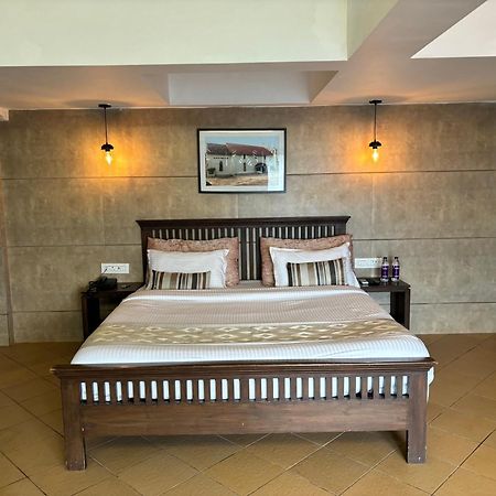 Silverador Resort Thane Eksteriør bilde