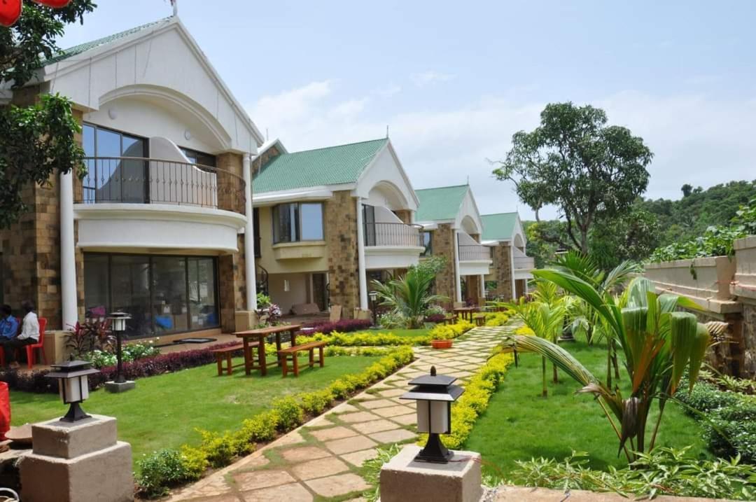 Silverador Resort Thane Eksteriør bilde