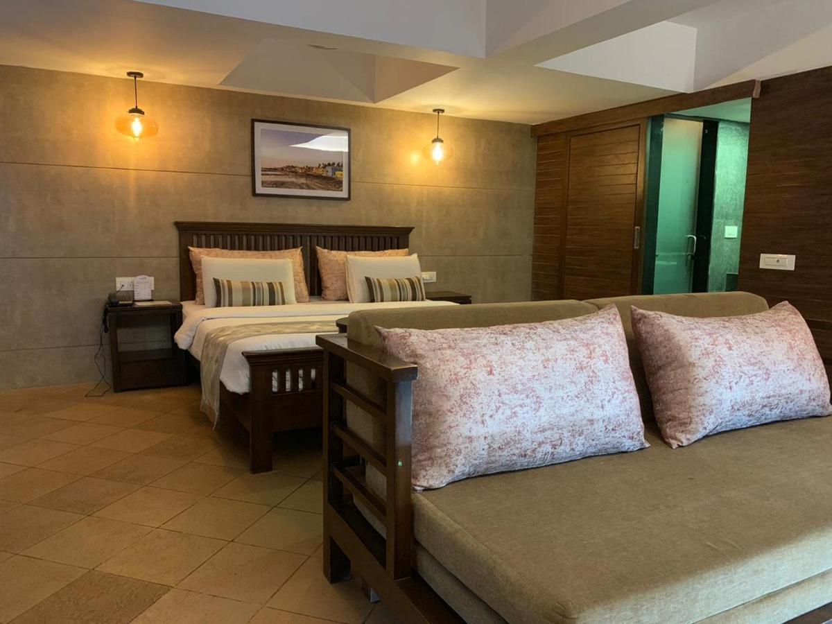 Silverador Resort Thane Eksteriør bilde