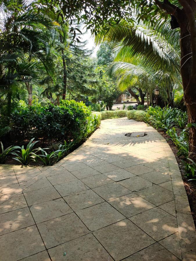 Silverador Resort Thane Eksteriør bilde