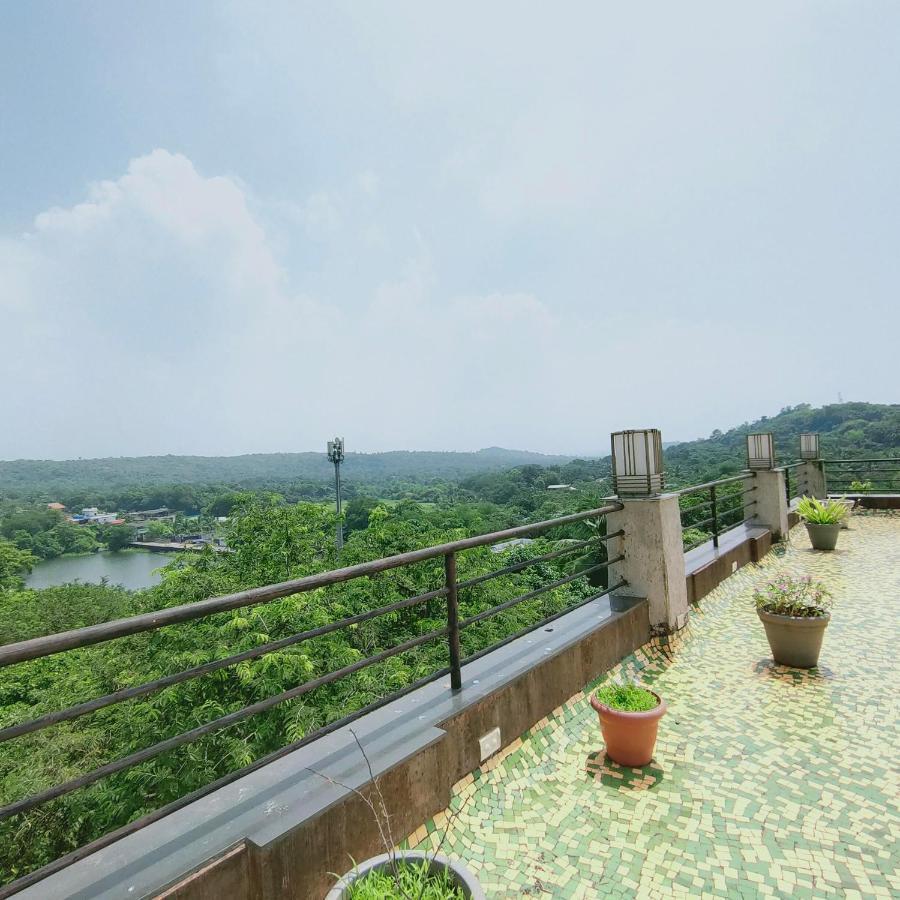 Silverador Resort Thane Eksteriør bilde