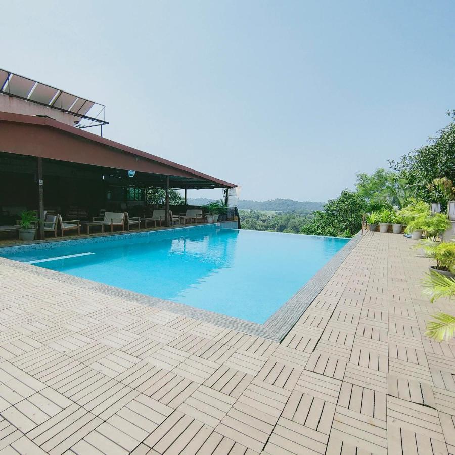 Silverador Resort Thane Eksteriør bilde