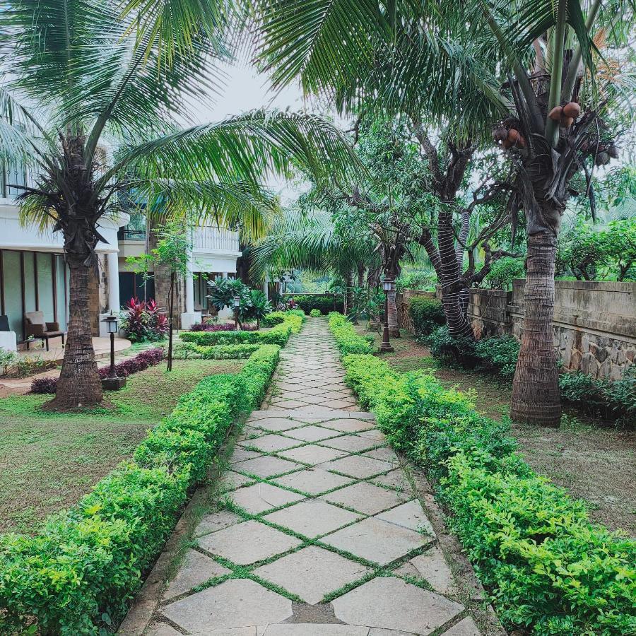 Silverador Resort Thane Eksteriør bilde